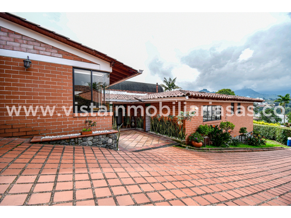 Venta Casa Conjunto Cerrado en el Sector de La Alhambra, Manizales - 2