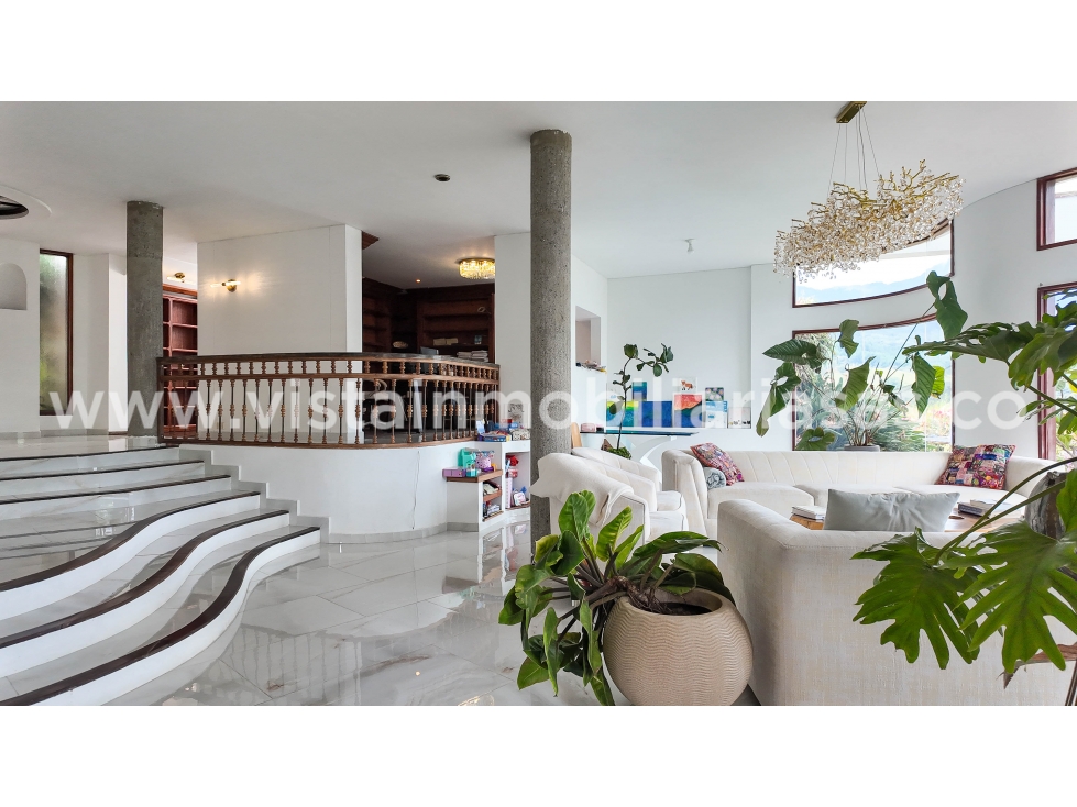 Venta Casa Conjunto Cerrado en el Sector de La Alhambra, Manizales
