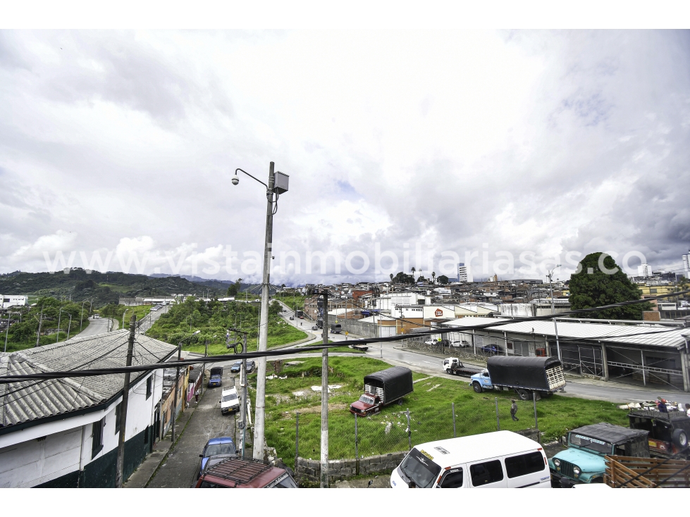 Venta Casa con Renta o Casa Lote Sector Liborio, Manizales