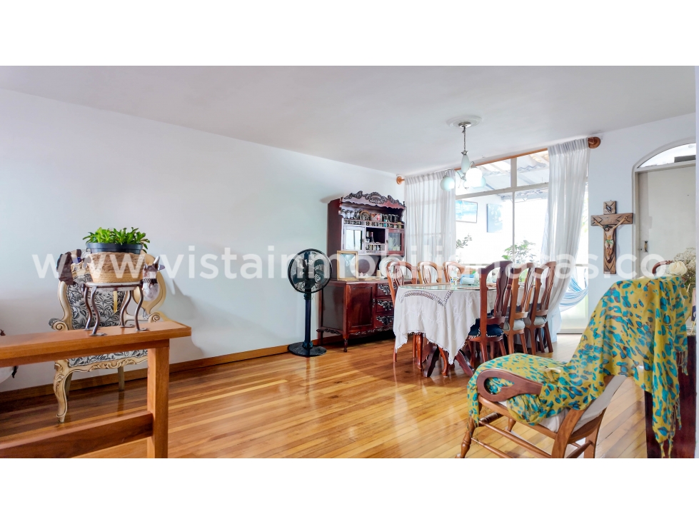 Venta Casa con renta Av. Paralela, Manizales