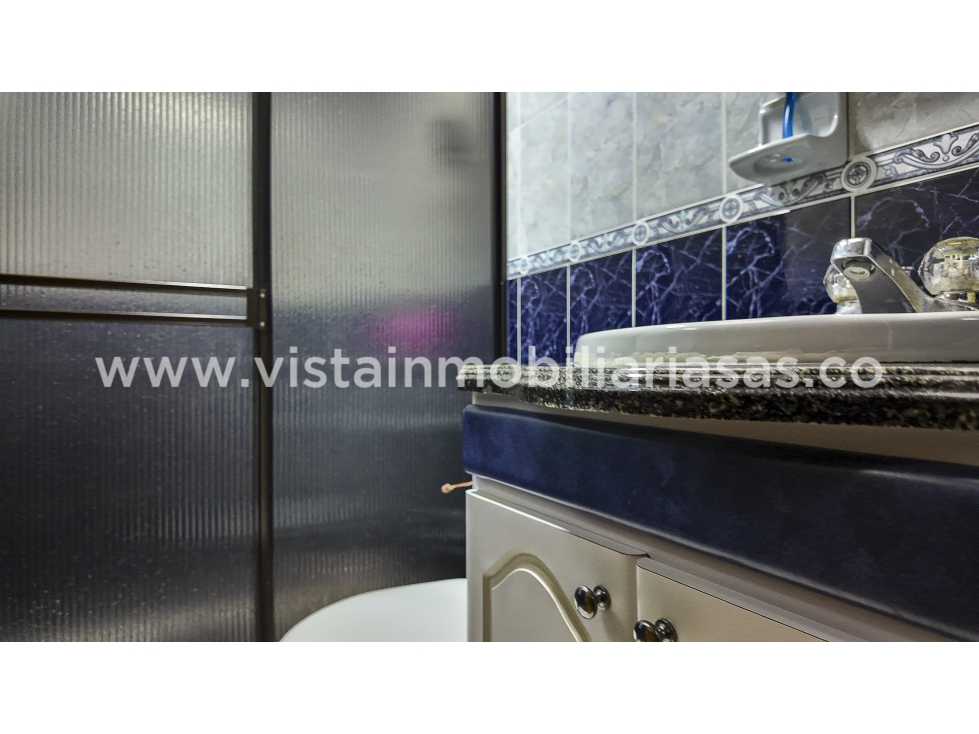 Venta Casa con Renta Sector Av. Kevin Ángel, Manizales