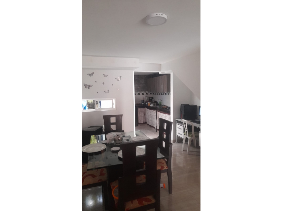 VENTA CASA EXTERNA 2 PISOS EN TERRANOVA JAMUNDI