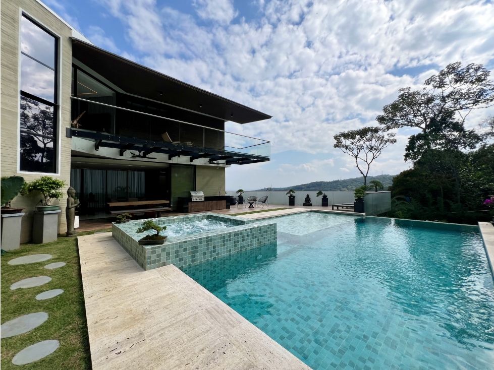 VENTA DE CASA CAMPESTRE DE LUJO EN PANCE