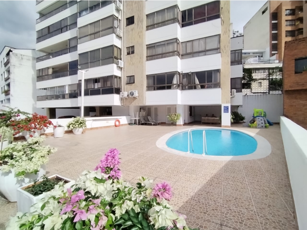 VENTA HERMOSO APARTAMENTO AMOBLADO EN EL OESTE 8 PISO