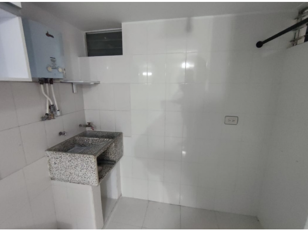 VENTA DE APARTAMENTO PRIMER PISO QUINTAS DE DON SIMON — foto 2