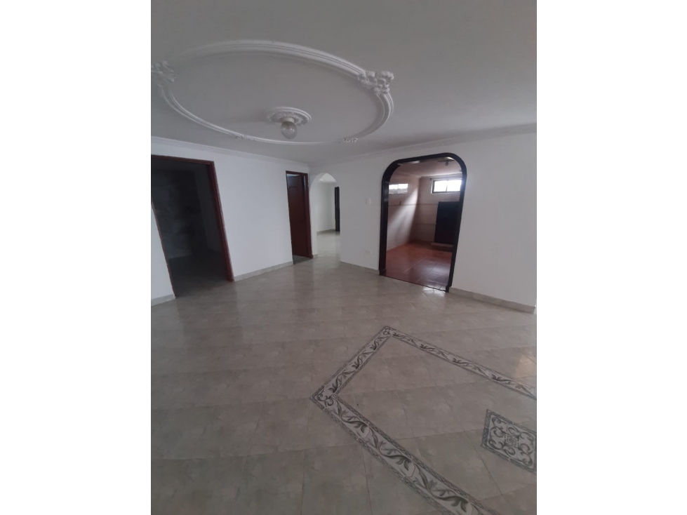 VENTA CASA ESQUINERA DOS PISOS C.R MELENDEZ — foto 3