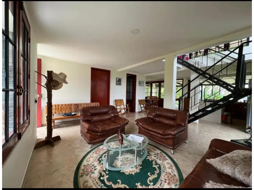 VENTA CASA FINCA DOS PISOS EN CONDOMINIO EN LAGO CALIMA — foto 3