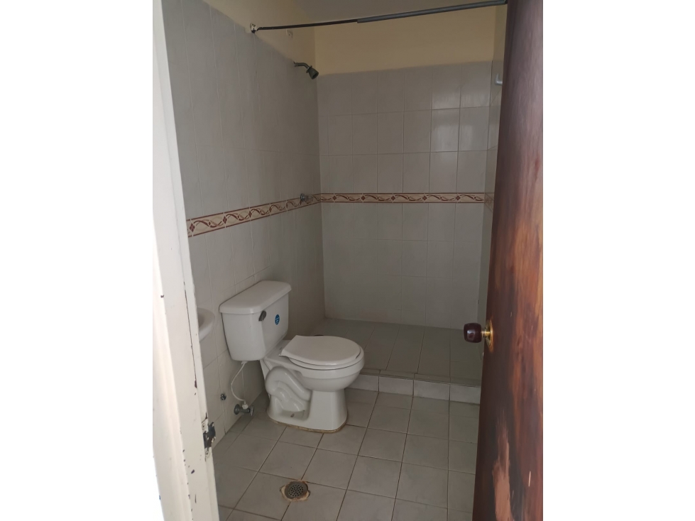 VENTA DE CASA EXTERNA TRES NIVELES EN EL POPULAR PARA INVERSIONISTA - 5