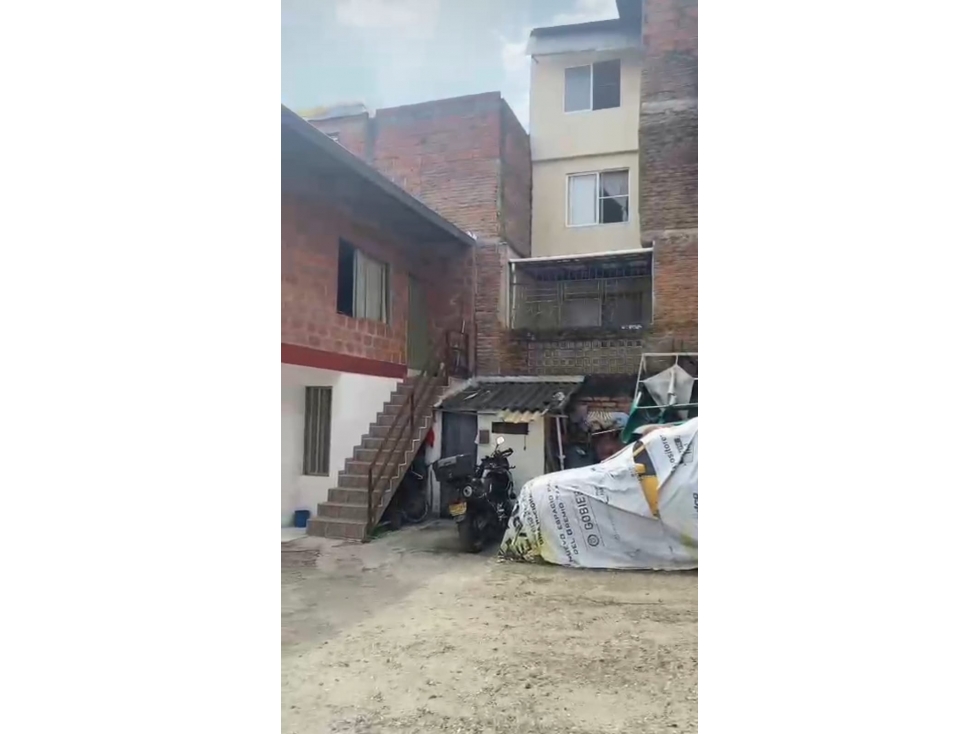 VENTA DE LOTE EN LA BASE — foto 3