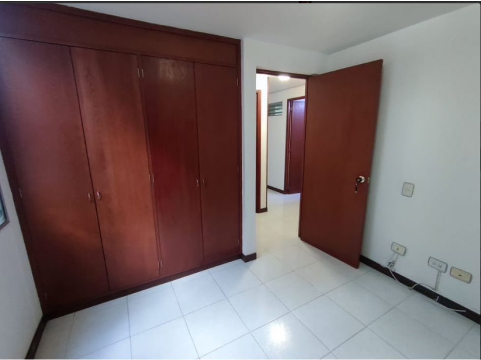 VENTA DE APARTAMENTO PRIMER PISO QUINTAS DE DON SIMON — foto 5