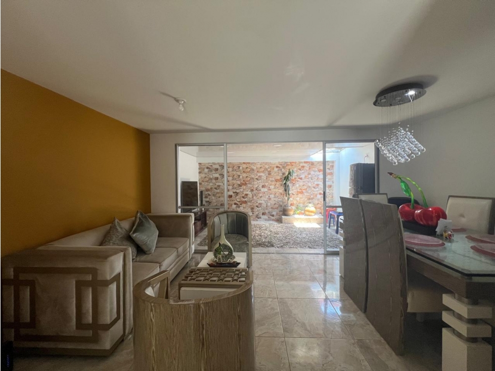 VENTA CASA 2 PISOS EN CIUDAD COUNTRY