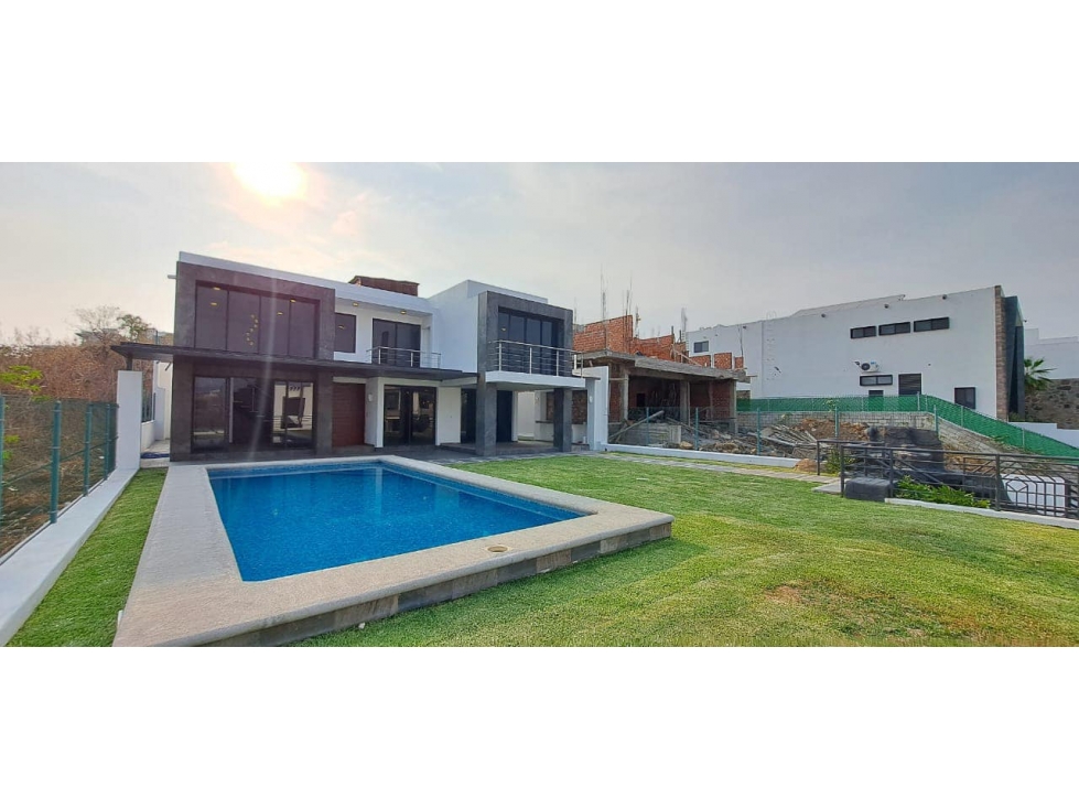 CASA EN VENTA O RENTA EN LOMAS DE COCOYOC - 1