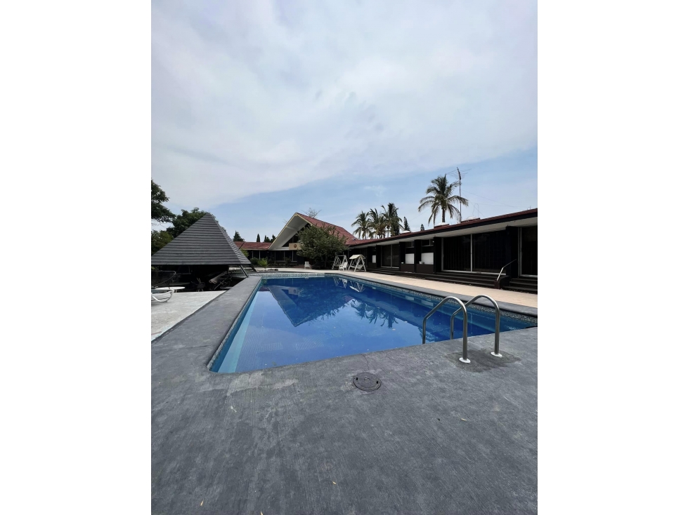 FINCA EN VENTA EN LOMAS DE COCOYOC - 1