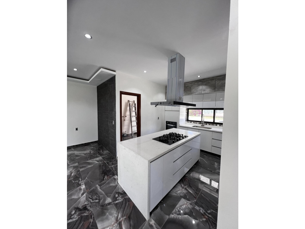 CASA EN VENTA LISTA PARA ESTRENAR - 2