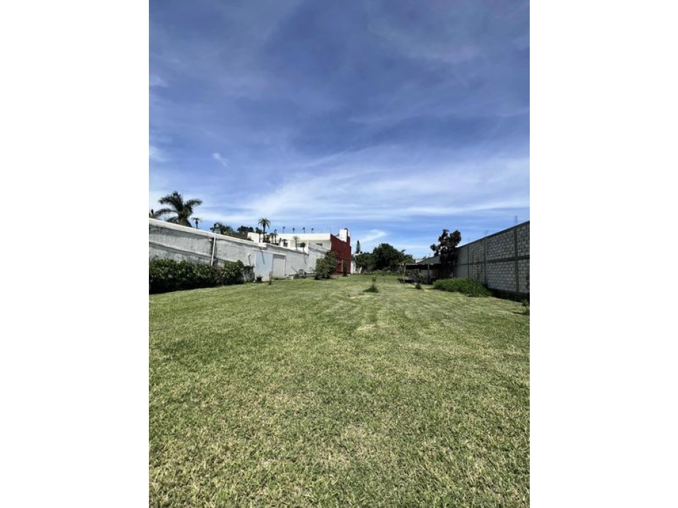 TERRENO EN VENTA - 1