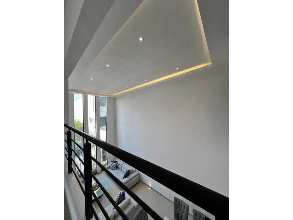 CASA EN VENTA CON ALBERCA - 2