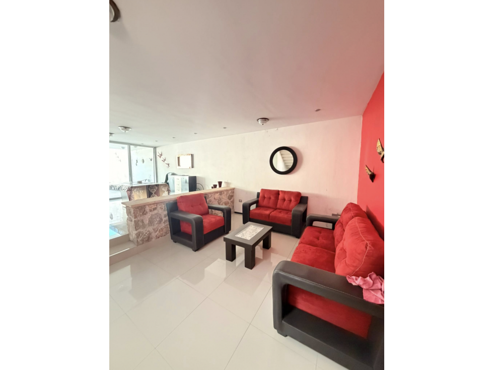 RENTA DE CASA AMUEBLADA - 2