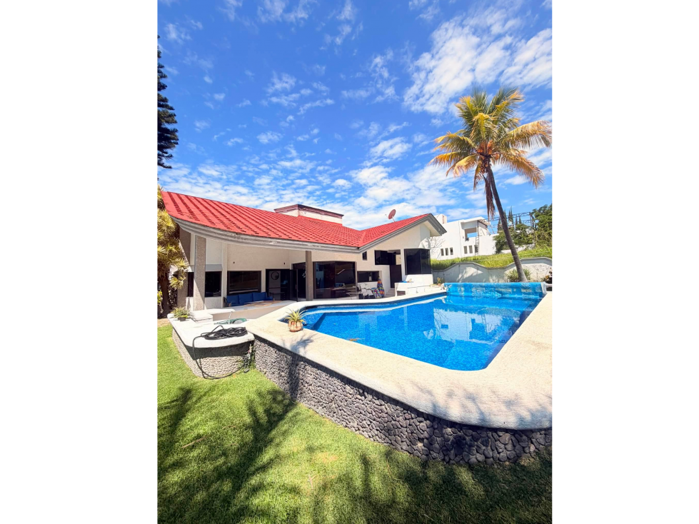 CASA CON AREA DE DONACION