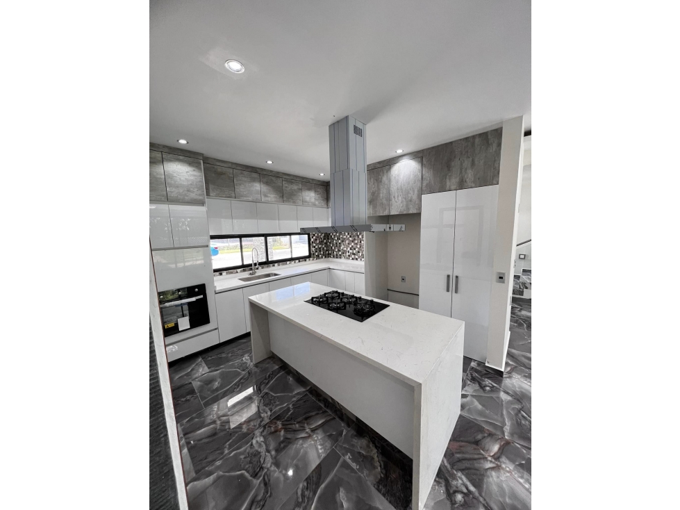 CASA EN VENTA LISTA PARA ESTRENAR - 3