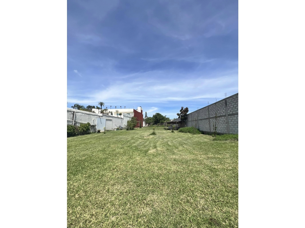 TERRENO EN VENTA - 3