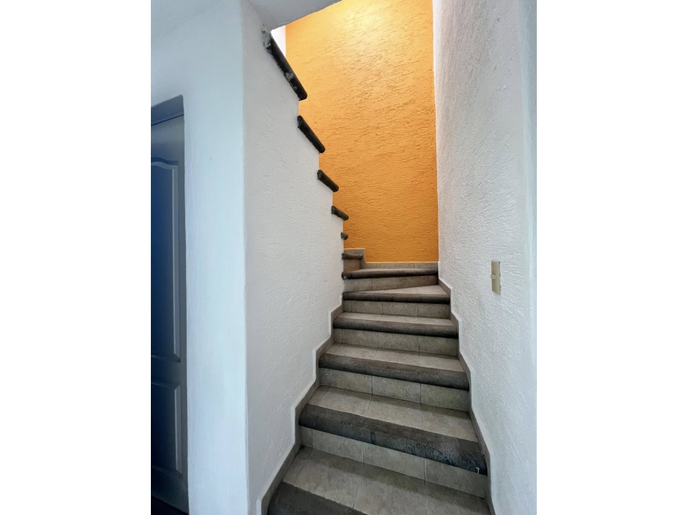 CASA EN CONJUNTO RESIDENCIAL - 3