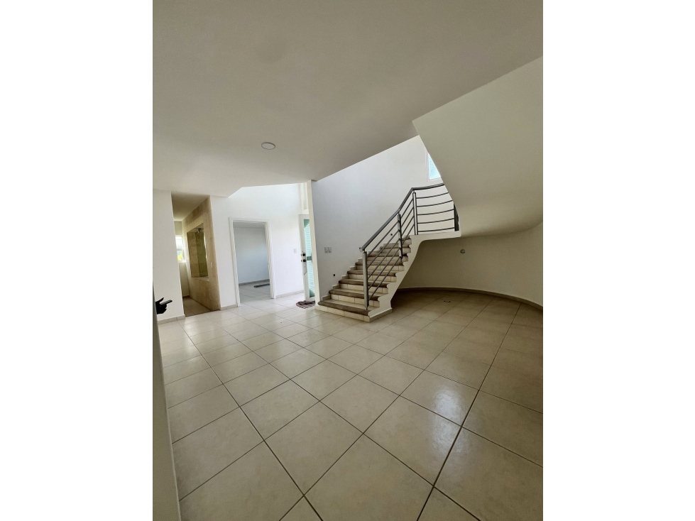 RESIDENCIA EN VENTA CON AREA DE DONACION — foto 4