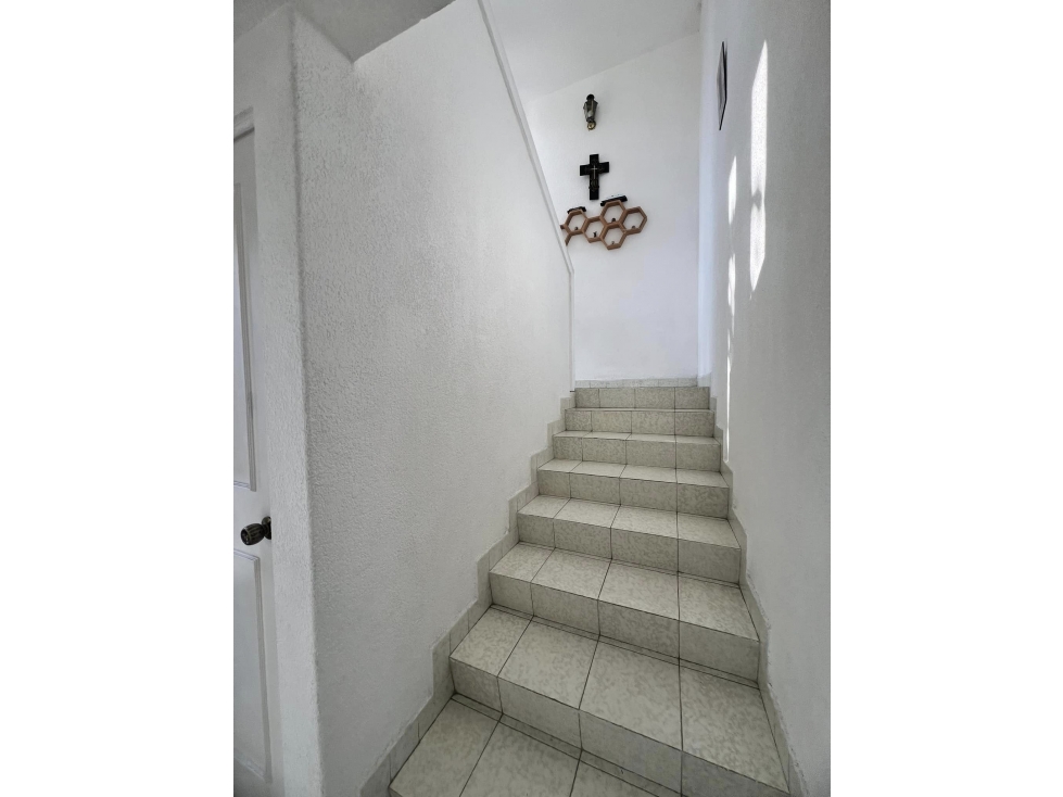 Renta de hermosa casa totalmente privada - 4
