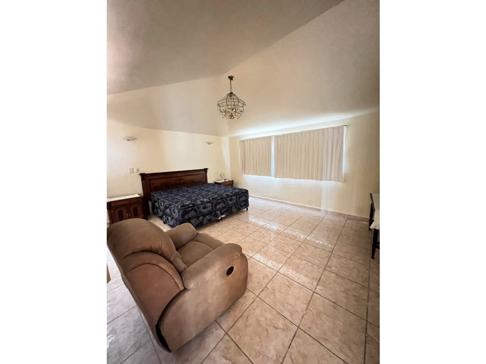 CASA EN VENTA CON GRAN JARDIN - 5