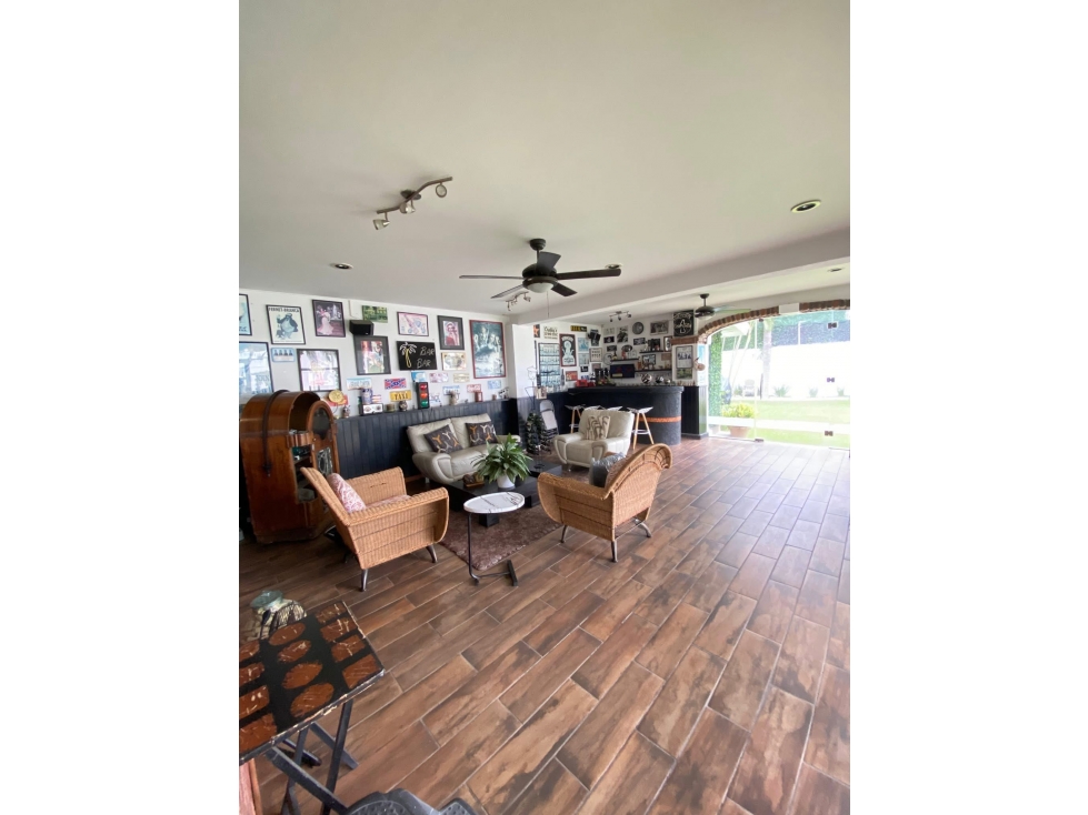 HERMOSA CASA - 6