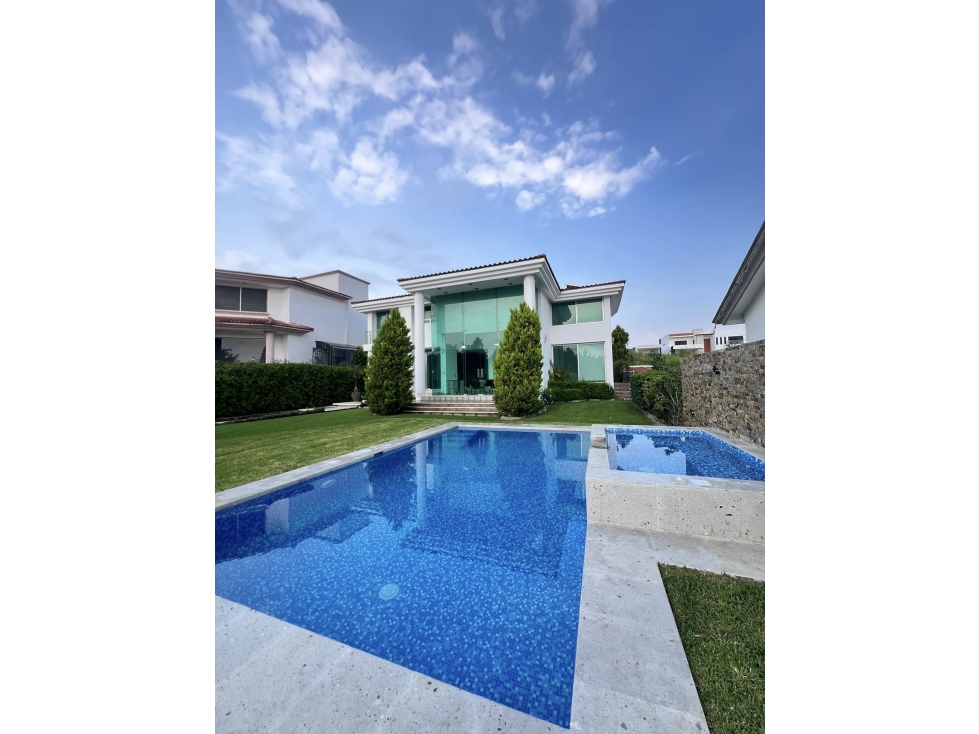 RESIDENCIA CON VISTA PANORAMICA