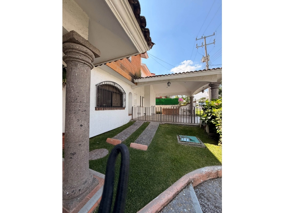 CASA EN VENTA CON GRAN JARDIN — foto 5