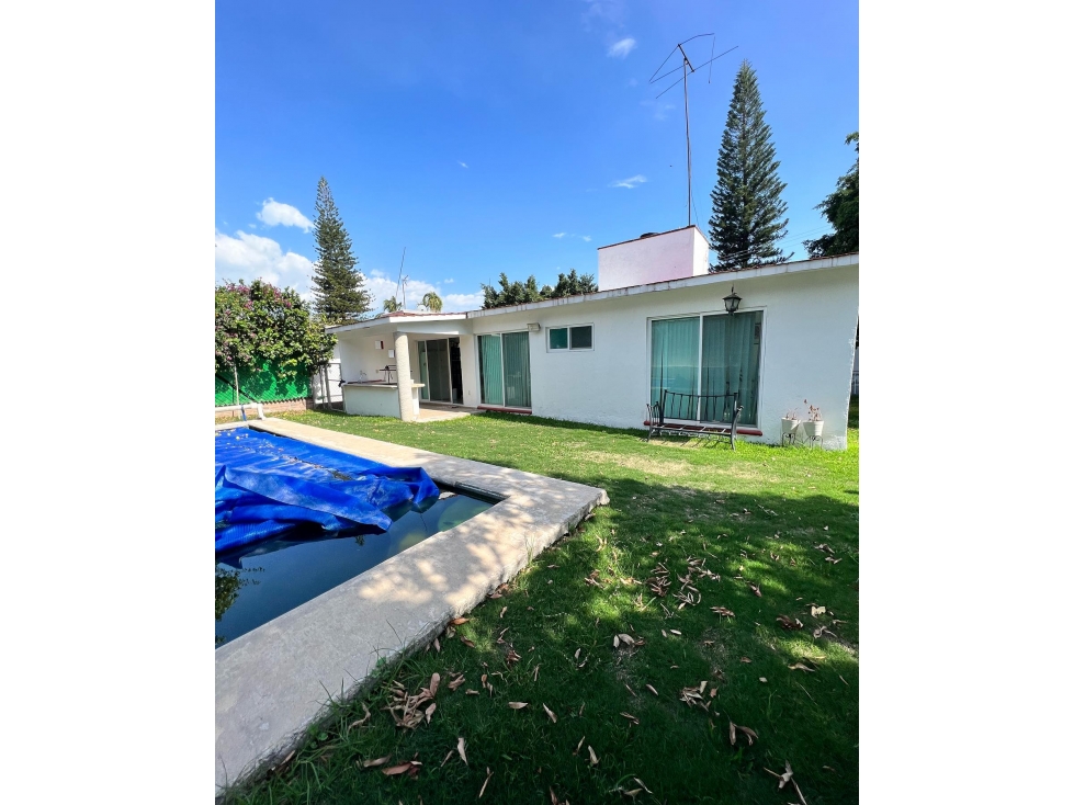 Casa de un nivel ubicada en lomas de cocoyoc