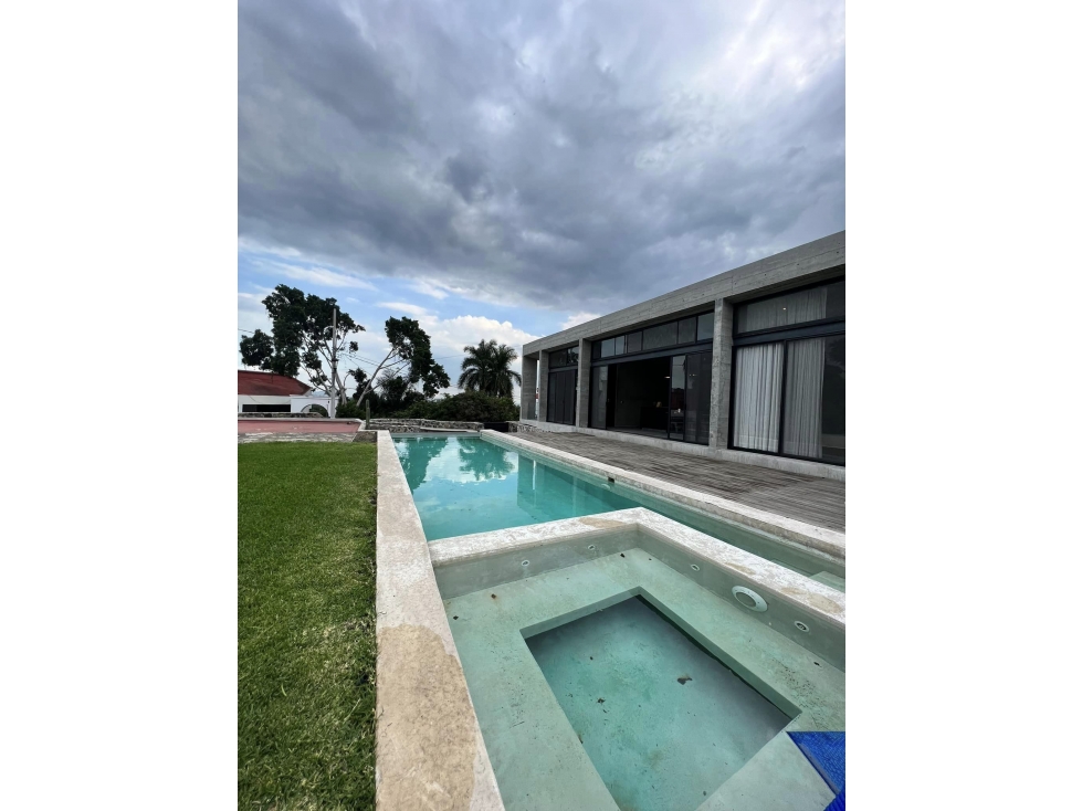 CASA EN VENTA TOTALMENTE PRIVADA - 1