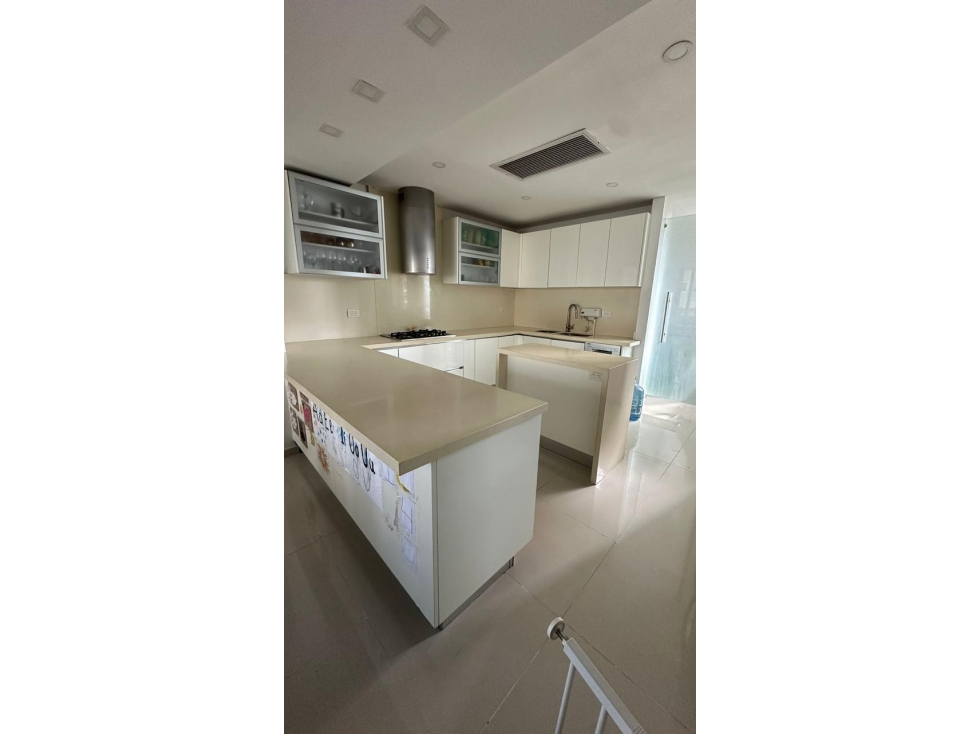 SE VENDE APARTAMENTO EN ZONA NORTE DE LA CIUDAD — foto 4