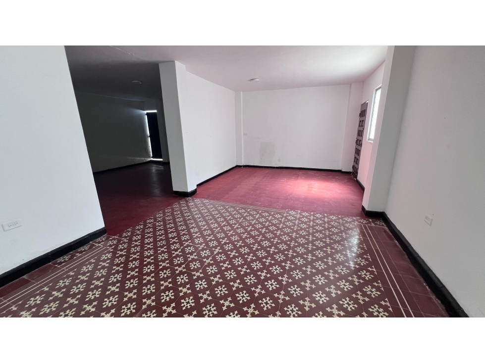 SE ARRIENDA CASA COMERCIAL EN EL PRADO — foto 2