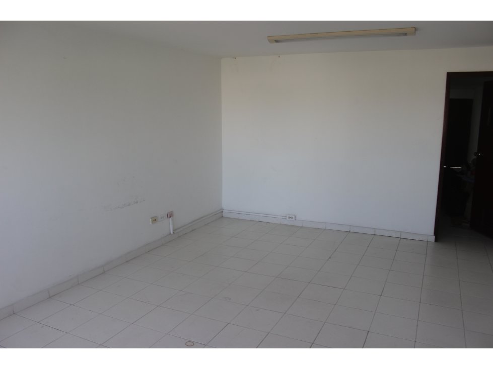 SE ARRIENDA CASA COMERCIAL EN LA MAGDALENA — foto 2
