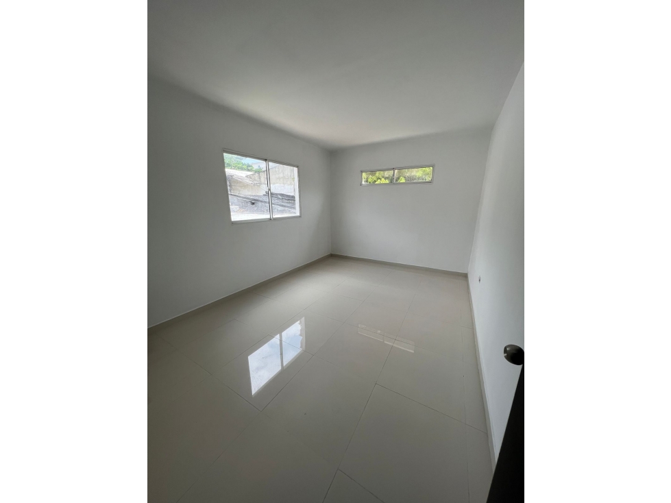 SE ARRIENDA CASA COMERCIAL — foto 3