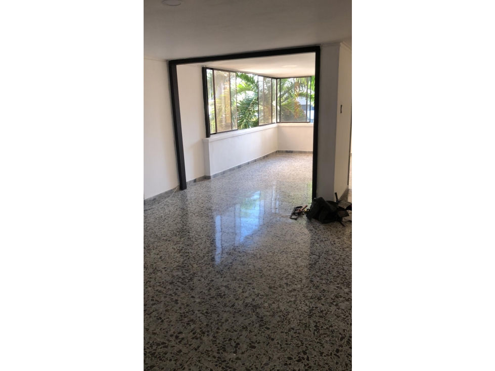 SE VENDE APARTAMENTO EN ALTO PRADO — foto 2