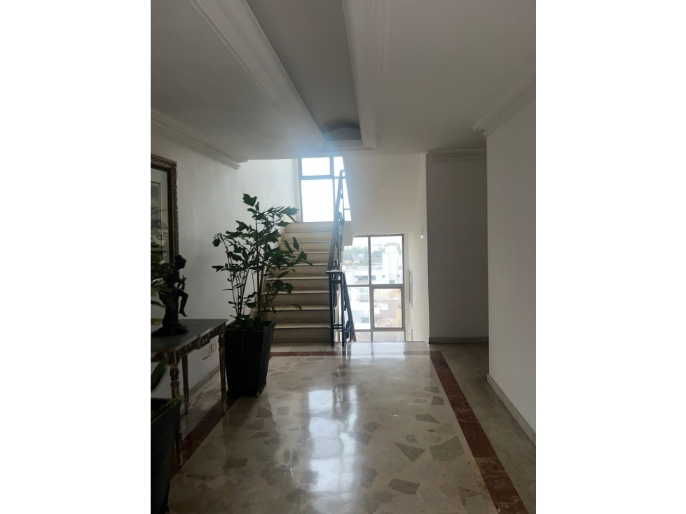 SE VENDE APARTAMENTO EN ZONA EXCLUSIVA DE LA CIUDAD — foto 5