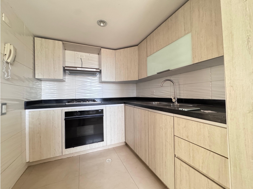 SE ARRIENDA APARTAMENTO EN RIOMAR BARRANQUILLA CERCA A BUENAVISTA — foto 2