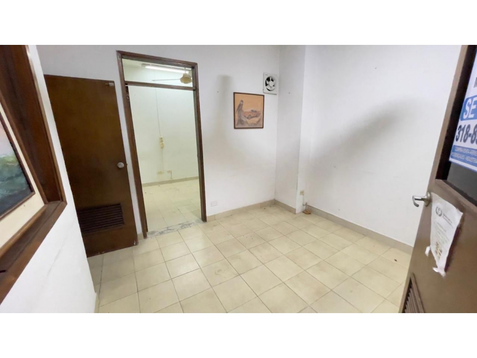 SE ARRIENDA O VENDE OFICINA OPORTUNIDAD