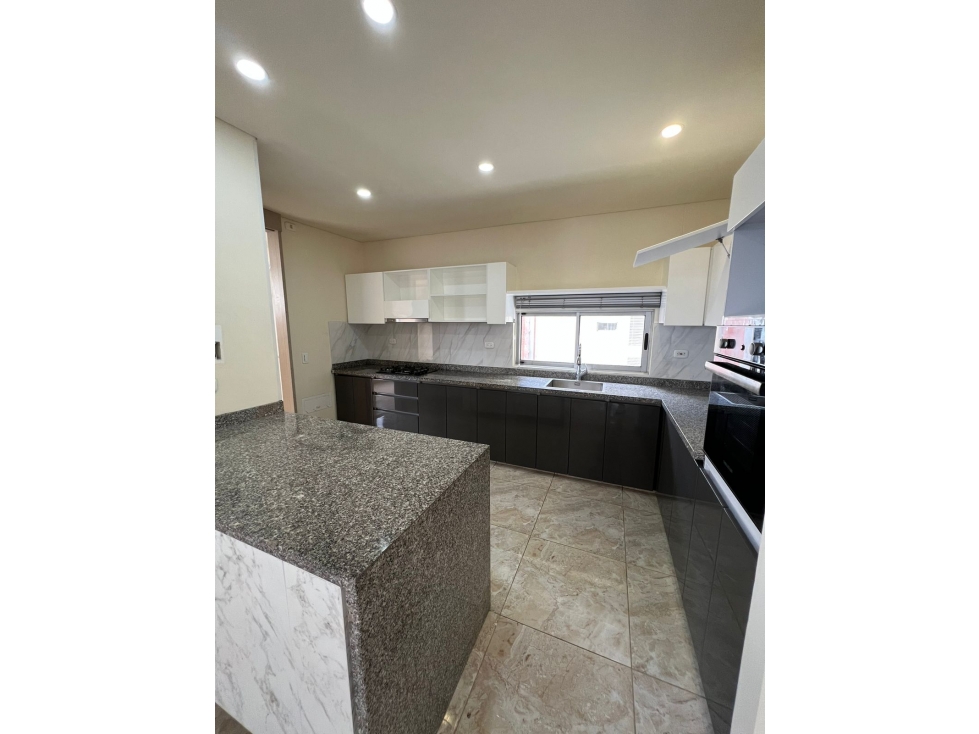 SE VENDE APARTAMENTO EN PORTAL DE GENOVES — foto 2