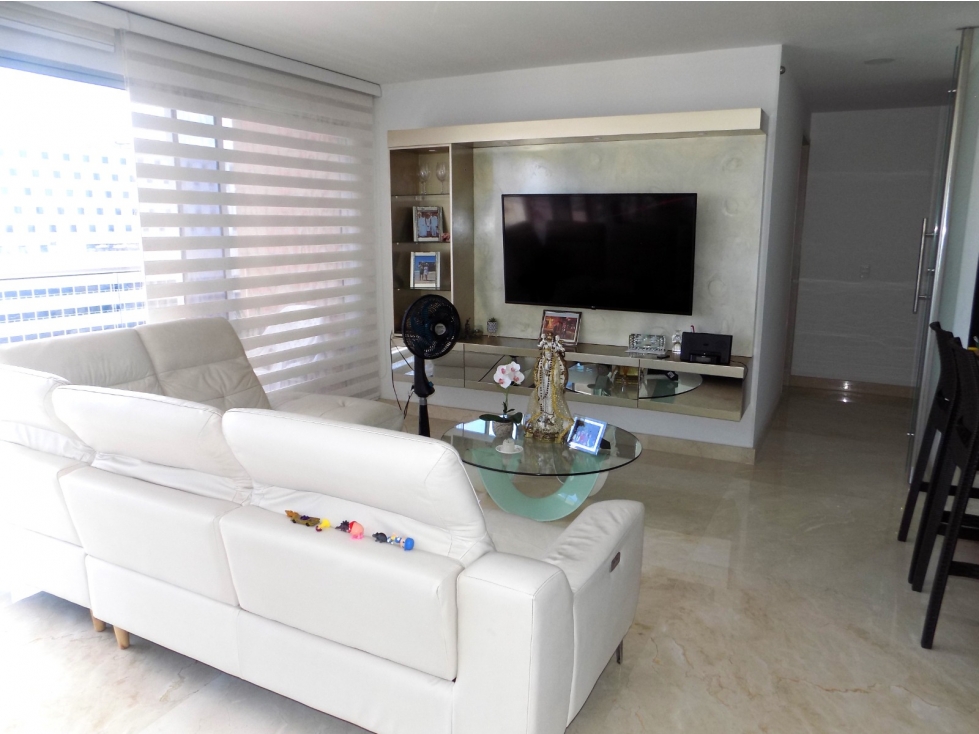 SE VENDE APARTAMENTO DE OPORTUNIDAD BARRIO EL POBLADO — foto 2