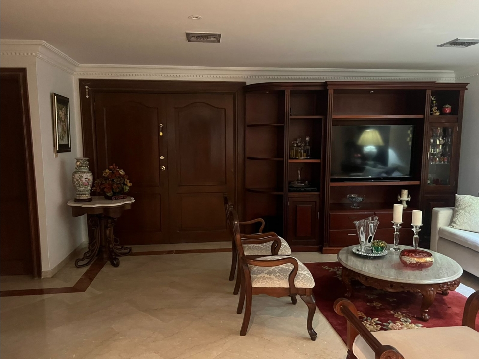 SE VENDE APARTAMENTO EN ZONA EXCLUSIVA DE LA CIUDAD — foto 6