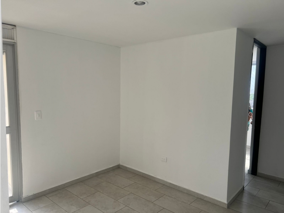 SE VENDE Y SE ARRIENDA APARTAMENTO EN BARRIO BOSTON — foto 3