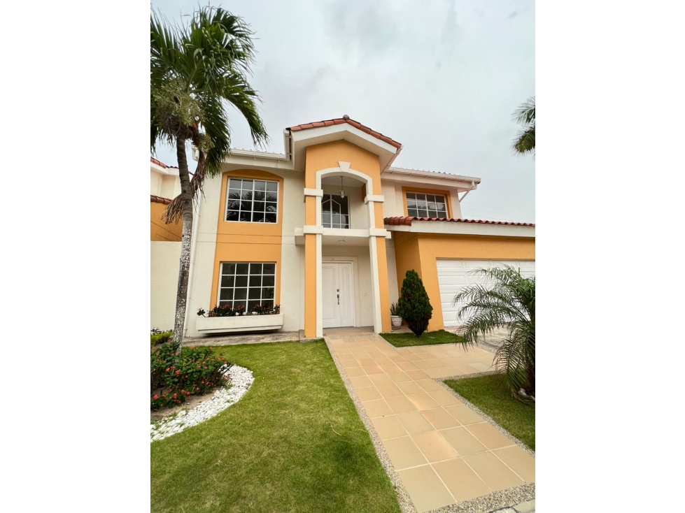 SE VENDE CASA EN ZONA NORTE DE BARRANQUILLA