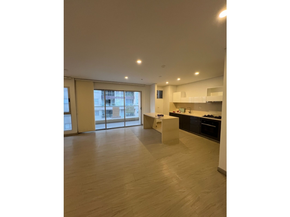 SE ARRIENDA APARTAMENTO EN PORTAL DE GENOVES