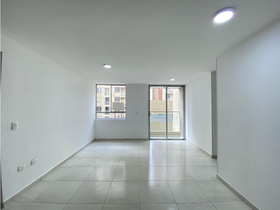 SE ARRIENDA HERMOSO APARTAMENTO EN ALAMEDA DEL RIO — foto 2