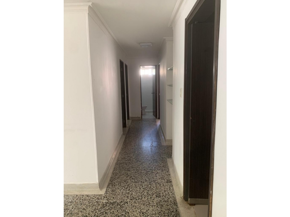 SE VENDE / ARRIENDA APARTAMENTO DE OPORTUNIDAD EN RIOMAR — foto 2