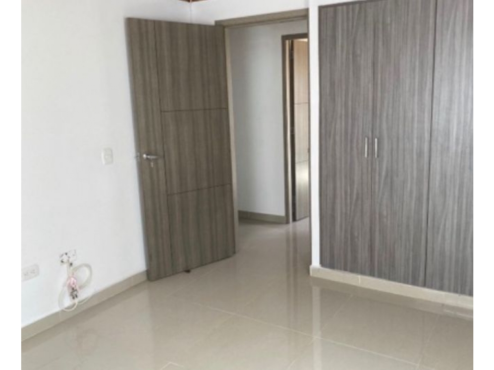 SE ARRIENDA APARTAMENTO DE OPORTUNIDAD ZONA NORTE — foto 4